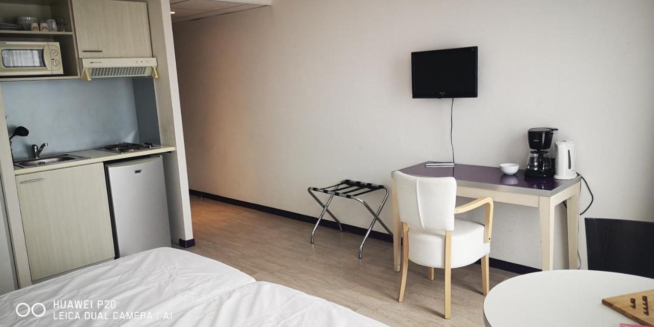Studio 24M2 Au 4Eme Etage Ascenseur A Cote De La Gare Sncf Λούρδη Εξωτερικό φωτογραφία